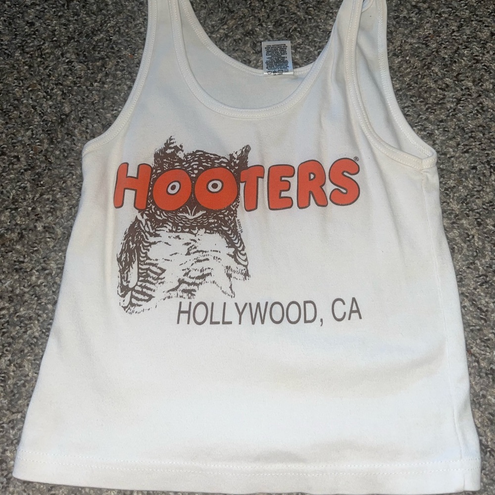 hooters hollywood tank